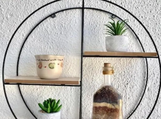 Cosy & Chic Close By Victoria Square