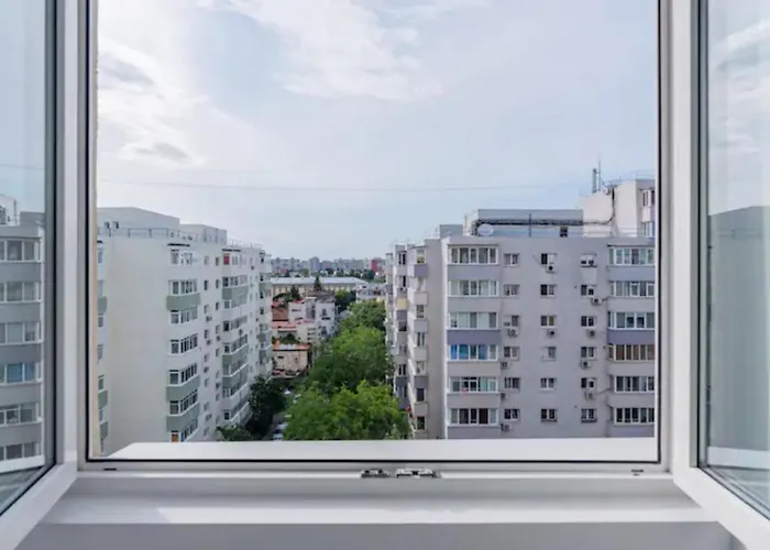Cosy & Chic Close By Victoria Square Apartamento