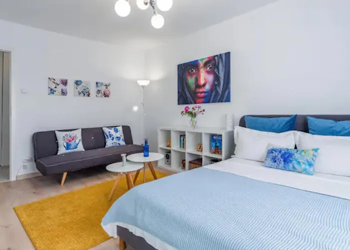 Cosy & Chic Close By Victoria Square Lejlighed Bukarest